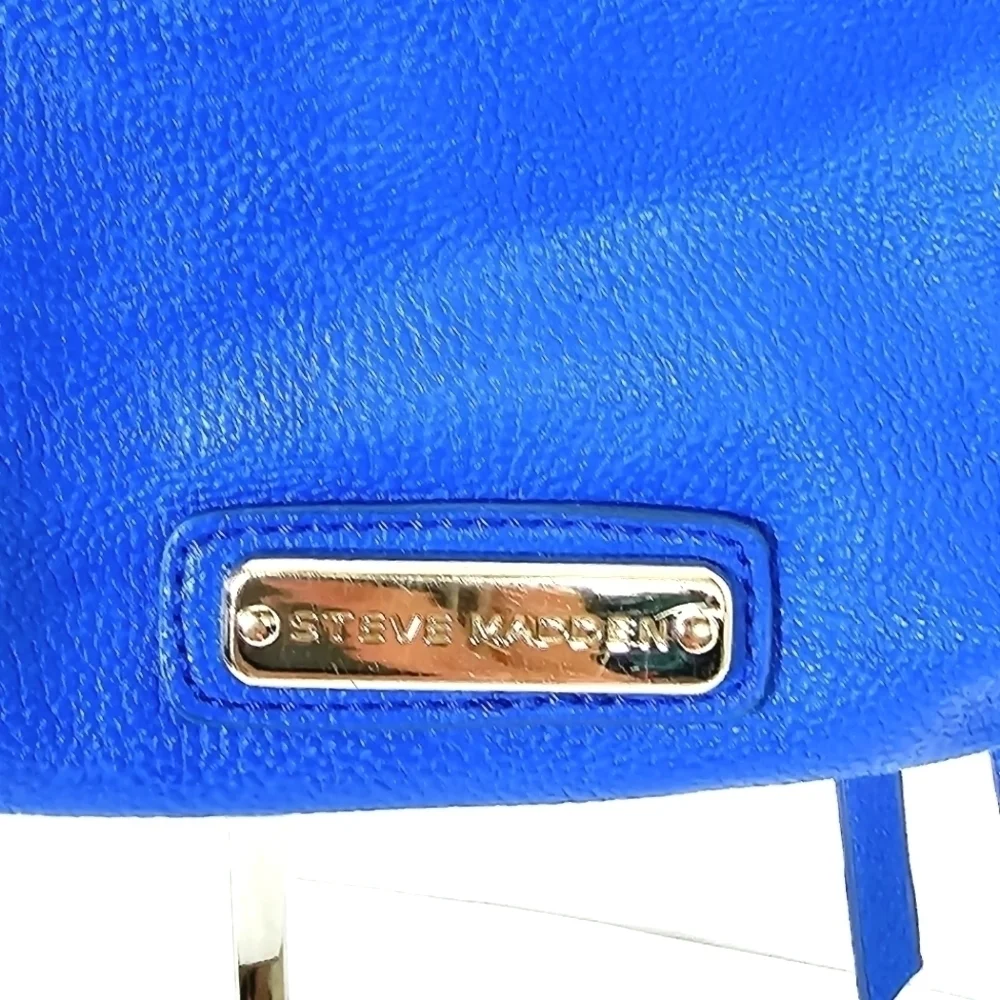 Steve Madden Electric Blue Tw/One Adjustable Silver Chain Straps Shoulder Bag